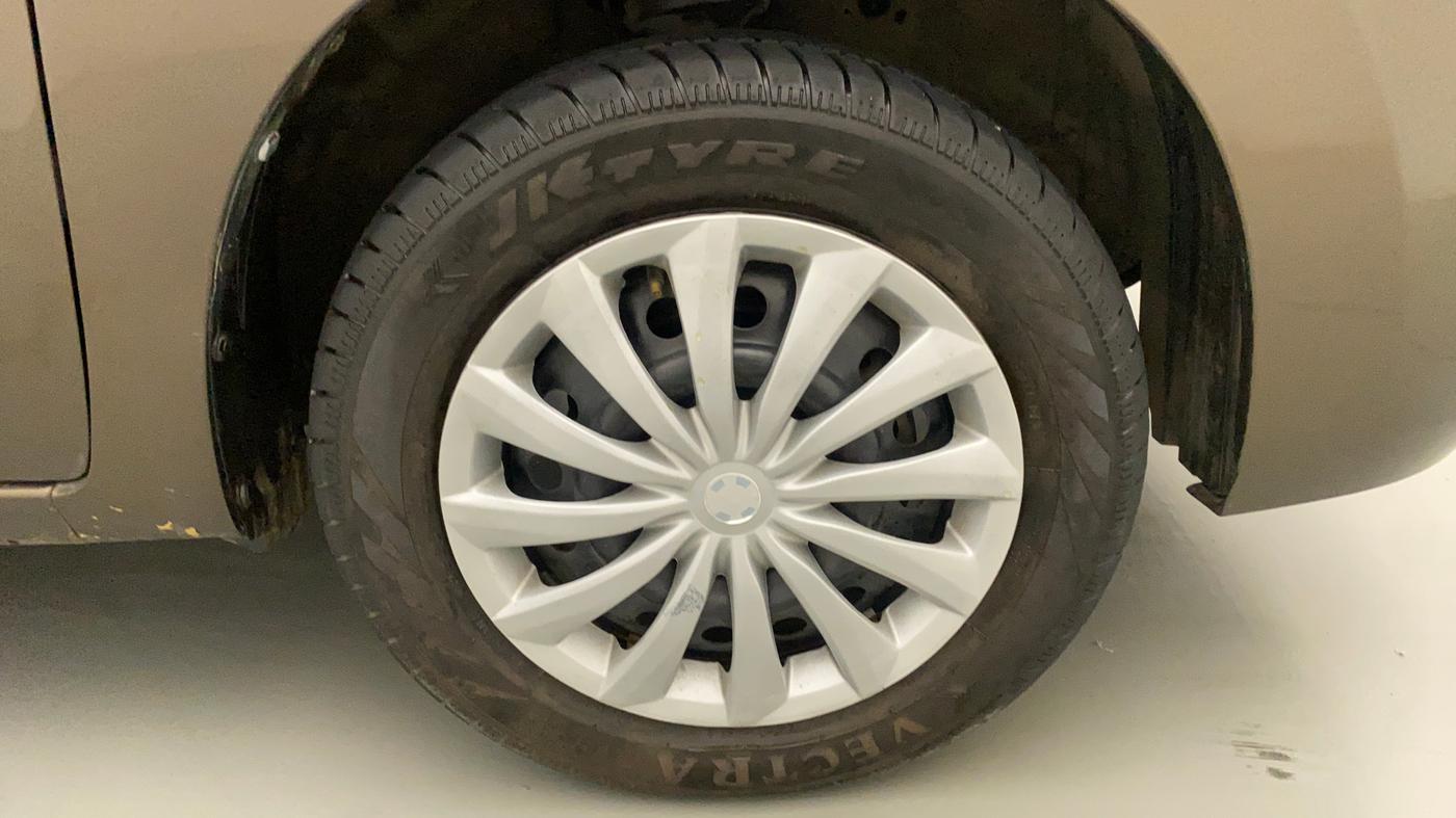 2015 Maruti Wagon R 1.0 VXI, Petrol, Manual, 30,993 km, Right Front Wheel