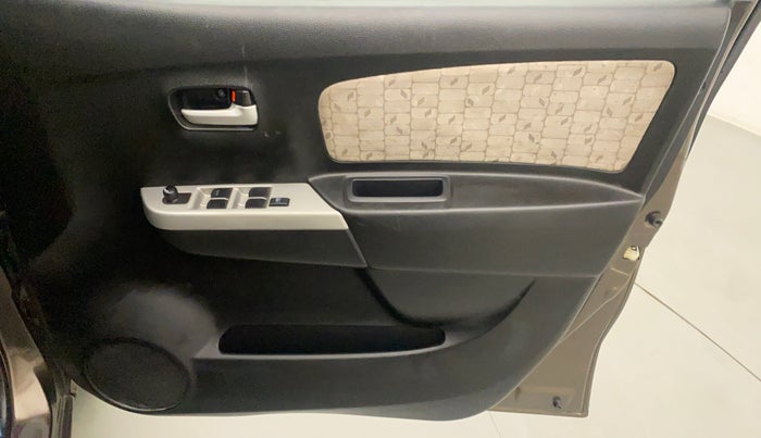 2015 Maruti Wagon R 1.0 VXI, Petrol, Manual, 30,993 km, Driver Side Door Panels Control
