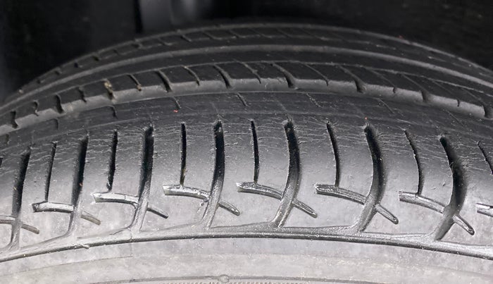 2018 Maruti Baleno DELTA 1.2 K12, Petrol, Manual, 19,120 km, Right Rear Tyre Tread