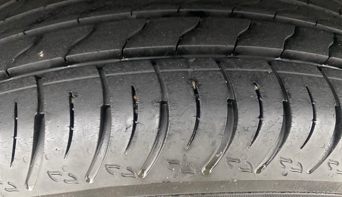 2021 Renault Kiger RXZ TURBO MT, Petrol, Manual, 23,132 km, Right Rear Tyre Tread