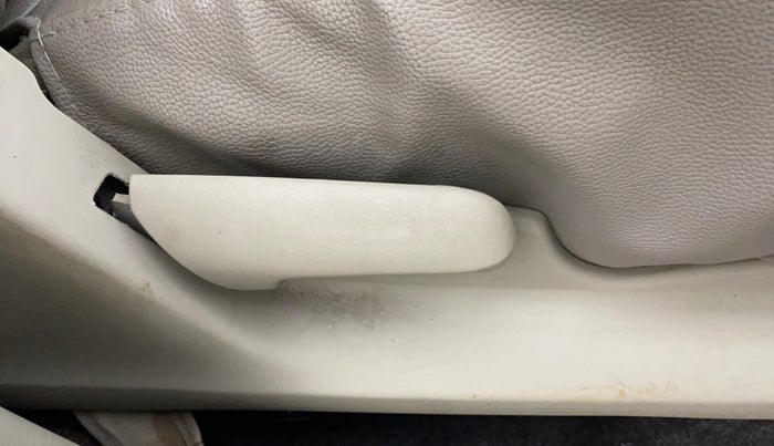 2017 Maruti Celerio VXI, Petrol, Manual, 58,166 km, Driver Side Adjustment Panel