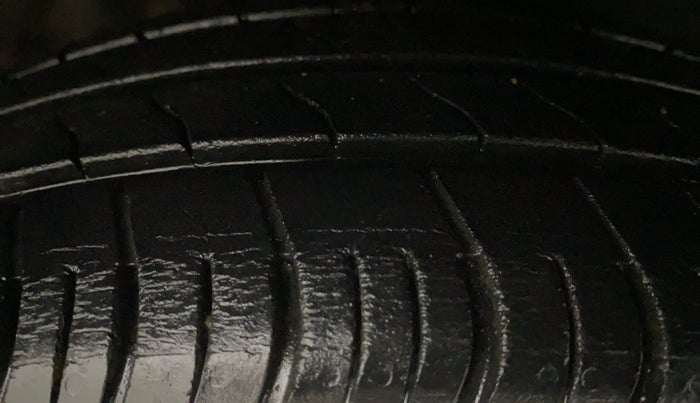 2017 Maruti Celerio VXI, Petrol, Manual, 58,166 km, Right Front Tyre Tread
