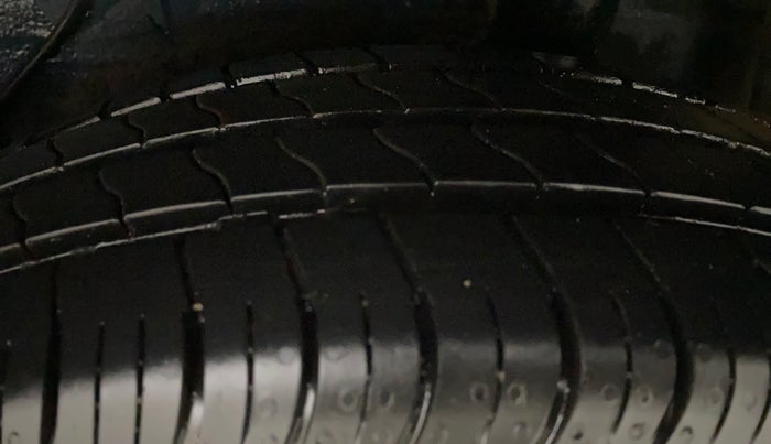 2017 Maruti Celerio VXI, Petrol, Manual, 58,166 km, Left Rear Tyre Tread