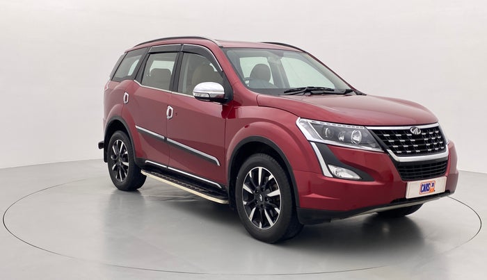 2019 Mahindra XUV500 W11 (O), Diesel, Manual, 29,491 km, Right Front Diagonal