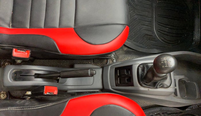 2015 Maruti Alto 800 VXI, Petrol, Manual, 72,436 km, Gear Lever