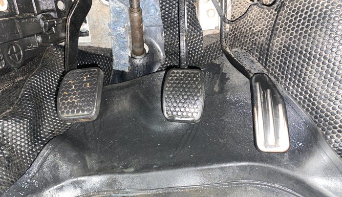 2015 Maruti Alto 800 VXI, Petrol, Manual, 72,436 km, Pedals