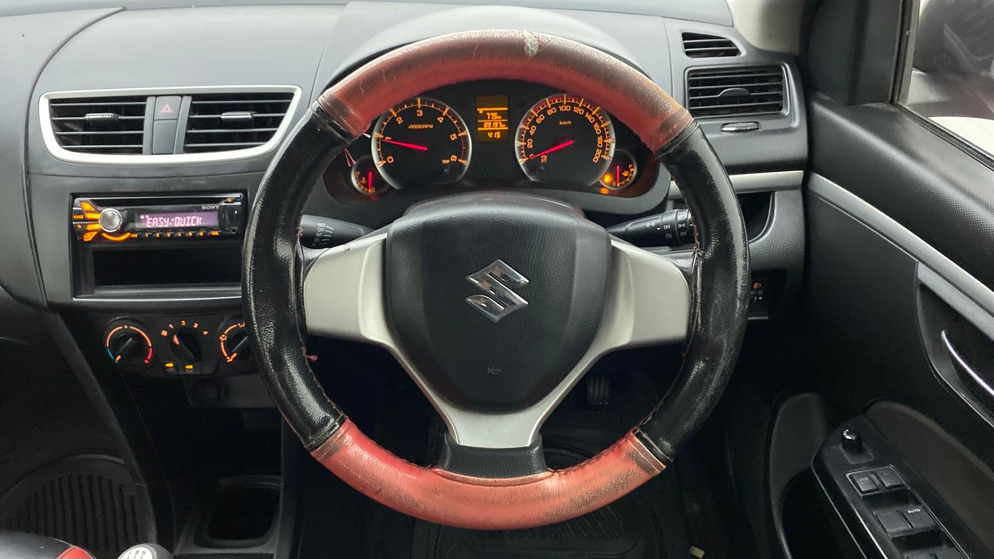 2013 Maruti Swift VDI, Diesel, Manual, 89,197 km, Steering Wheel Close Up