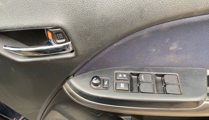 2020 Toyota Glanza G, Petrol, Manual, 94,149 km, Driver Side Door Panels Control