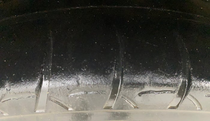 2020 Toyota Glanza G, Petrol, Manual, 94,149 km, Left Front Tyre Tread