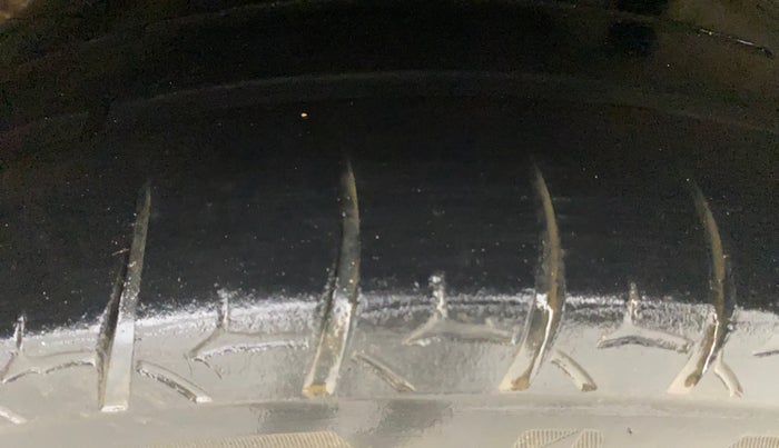 2020 Toyota Glanza G, Petrol, Manual, 94,149 km, Left Rear Tyre Tread