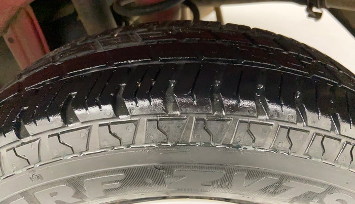 2015 Maruti Alto 800 LXI, Petrol, Manual, 46,545 km, Left Rear Tyre Tread
