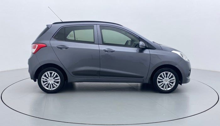 2015 Hyundai Grand i10 SPORTZ 1.2 KAPPA VTVT, Petrol, Manual, 31,081 km, Right Side View