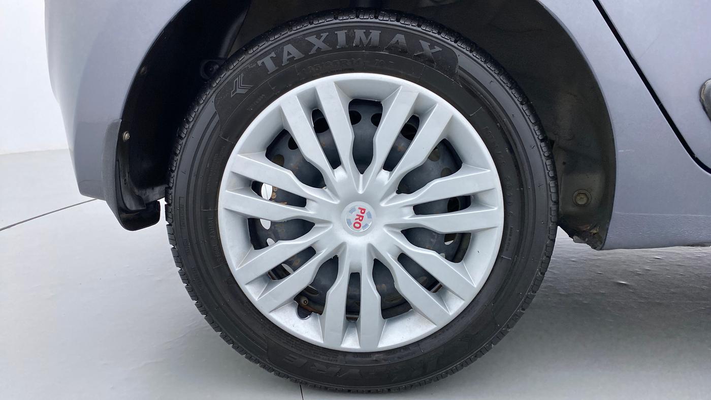 2015 Hyundai Grand i10 SPORTZ 1.2 KAPPA VTVT, Petrol, Manual, 31,081 km, Right Rear Wheel
