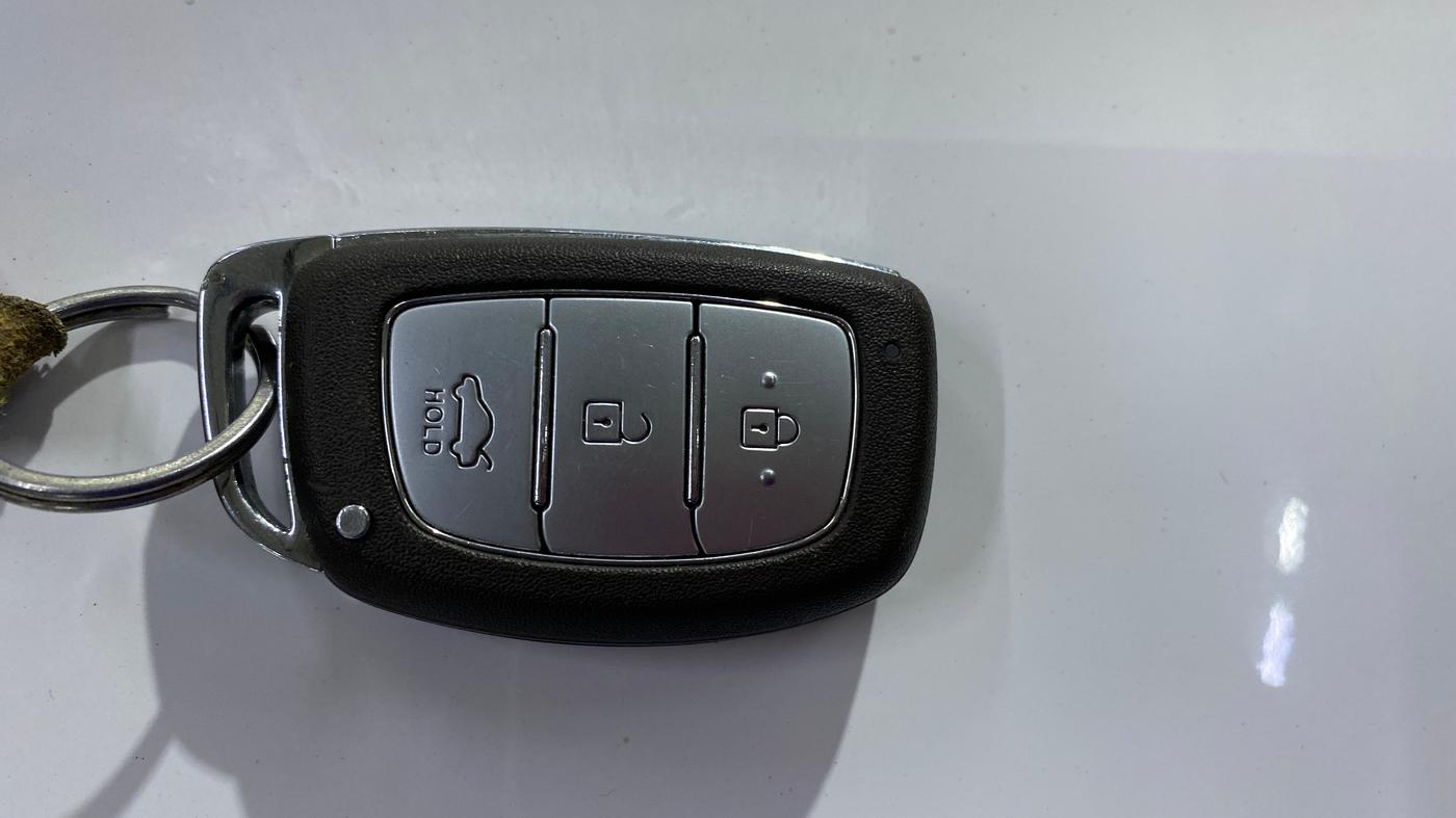 2023 Hyundai GRAND I10 NIOS ASTA AMT 1.2 KAPPA VTVT, Petrol, Automatic, 7,608 km, Key Close Up