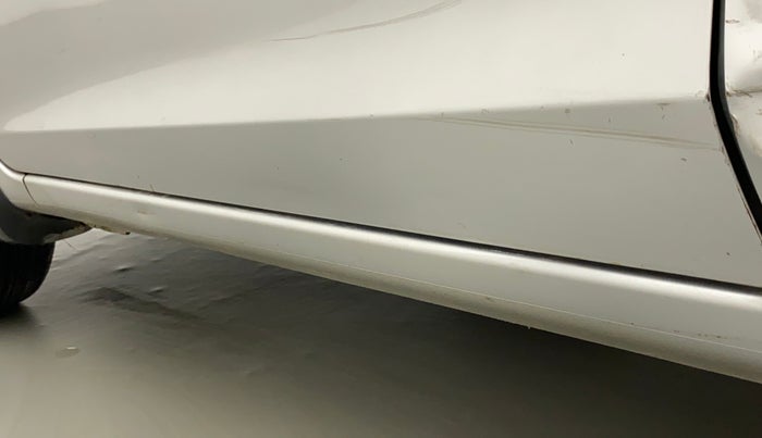 2013 Honda Brio S MT, Petrol, Manual, 70,498 km, Left running board - Slightly dented