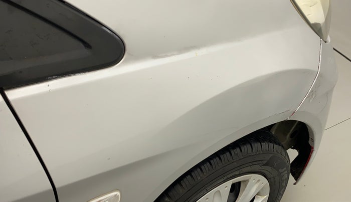 2013 Honda Brio S MT, Petrol, Manual, 70,498 km, Right fender - Minor scratches