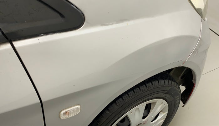2013 Honda Brio S MT, Petrol, Manual, 70,498 km, Right fender - Slightly dented