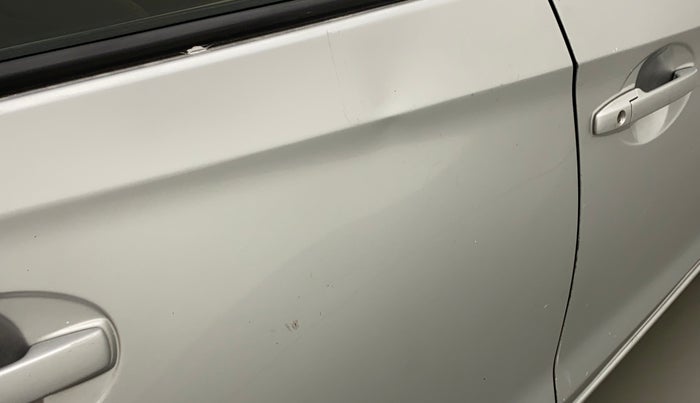2013 Honda Brio S MT, Petrol, Manual, 70,498 km, Right rear door - Slightly dented