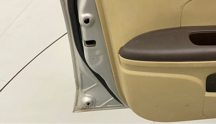 2013 Honda Brio S MT, Petrol, Manual, 70,498 km, Front passenger door - Door stopper rubber missing