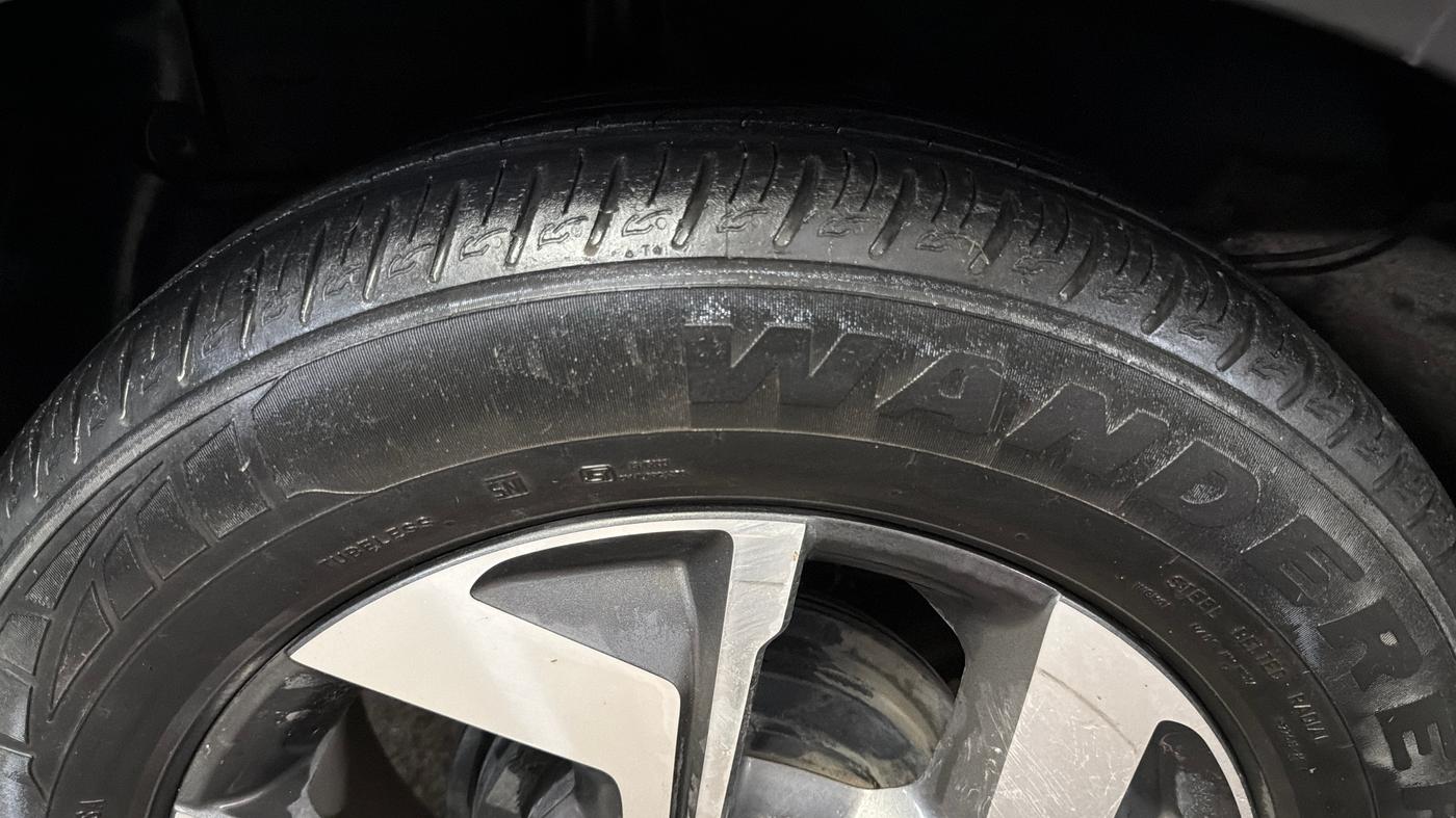 2020 KIA SONET GTX PLUS 1.0 DCT, Petrol, Automatic, 44,570 km, Right Rear Tyre Tread