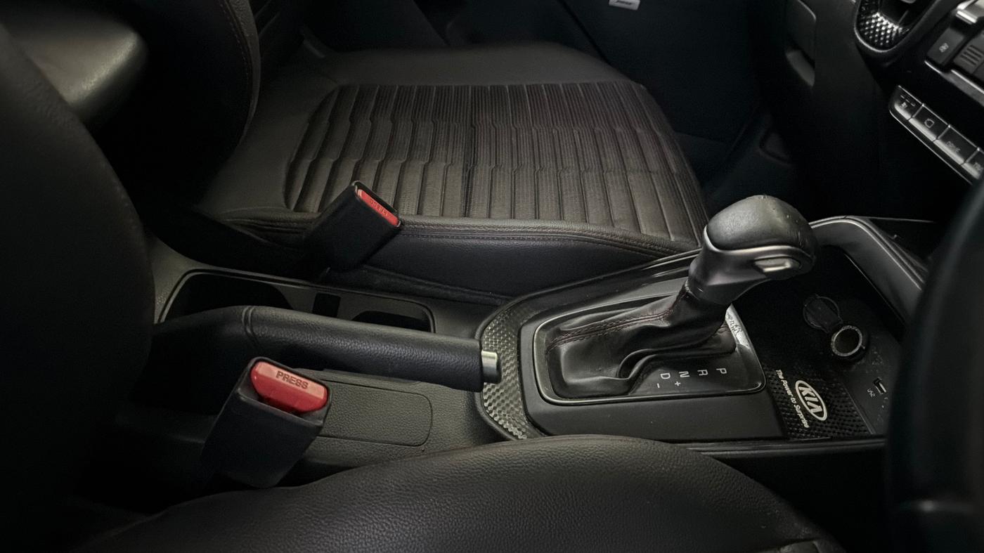 2020 KIA SONET GTX PLUS 1.0 DCT, Petrol, Automatic, 44,570 km, Gear Lever