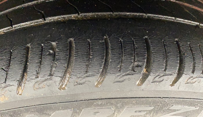 2020 Tata ALTROZ XT PETROL, Petrol, Manual, 35,713 km, Left Front Tyre Tread