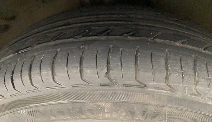 2017 Maruti Celerio ZXI, Petrol, Manual, 62,198 km, Right Front Tyre Tread