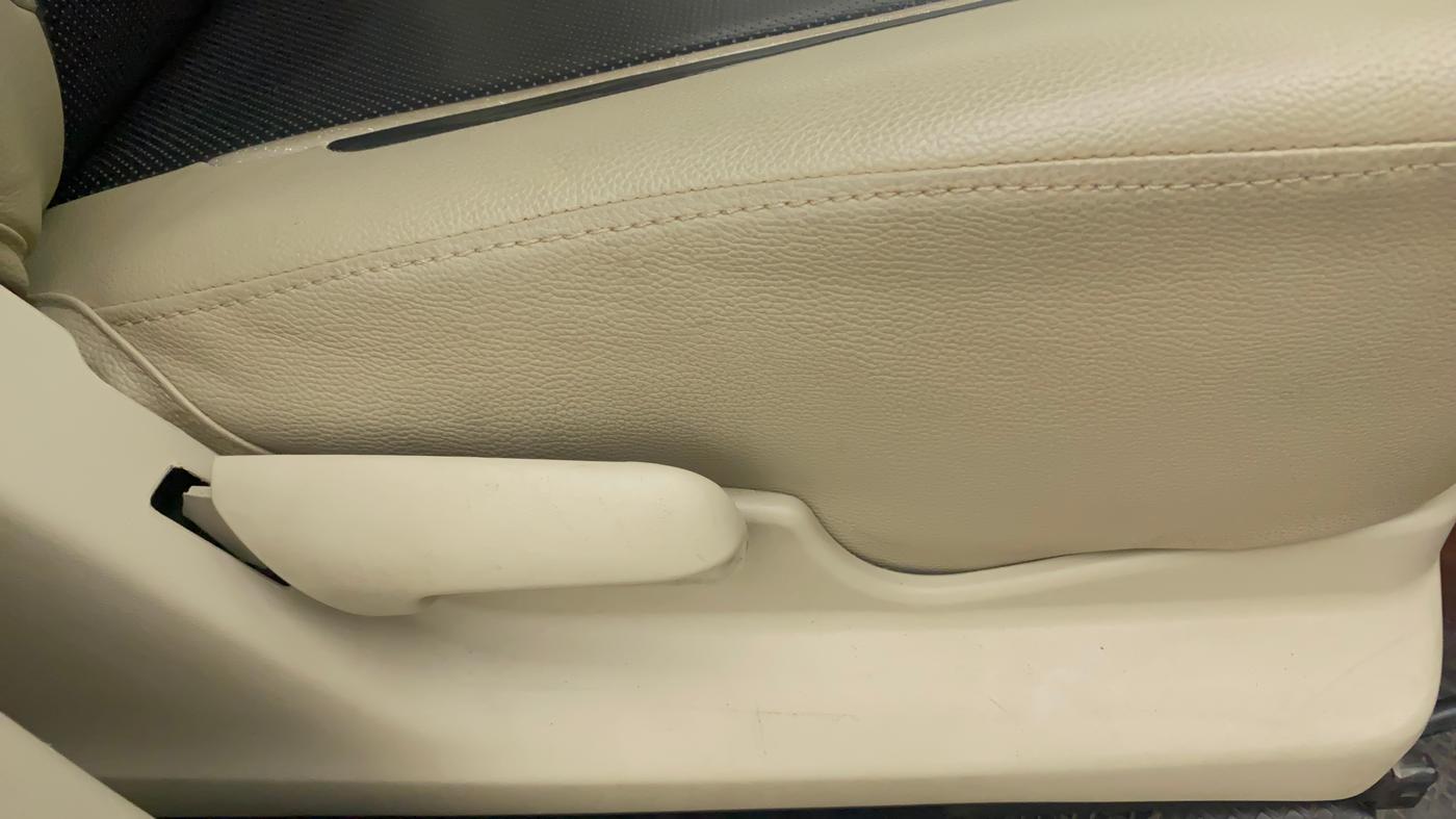 2017 Maruti Celerio ZXI, Petrol, Manual, 62,198 km, Driver Side Adjustment Panel