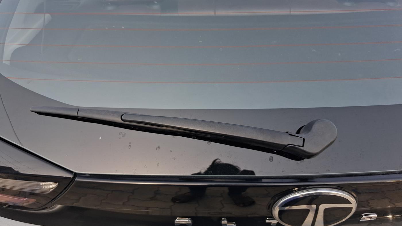 2024 Tata ALTROZ XZ PLUS SUNROOF CNG, CNG, Manual, 52,740 km, Rear Wiper