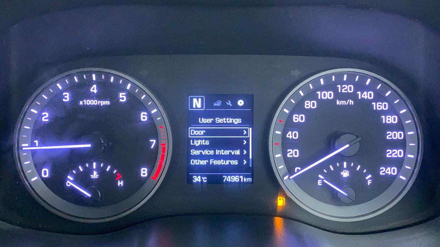 2016 Hyundai Tucson 2WD AT GL PETROL , Petrol, Automatic, 75,107 km, Odometer Image
