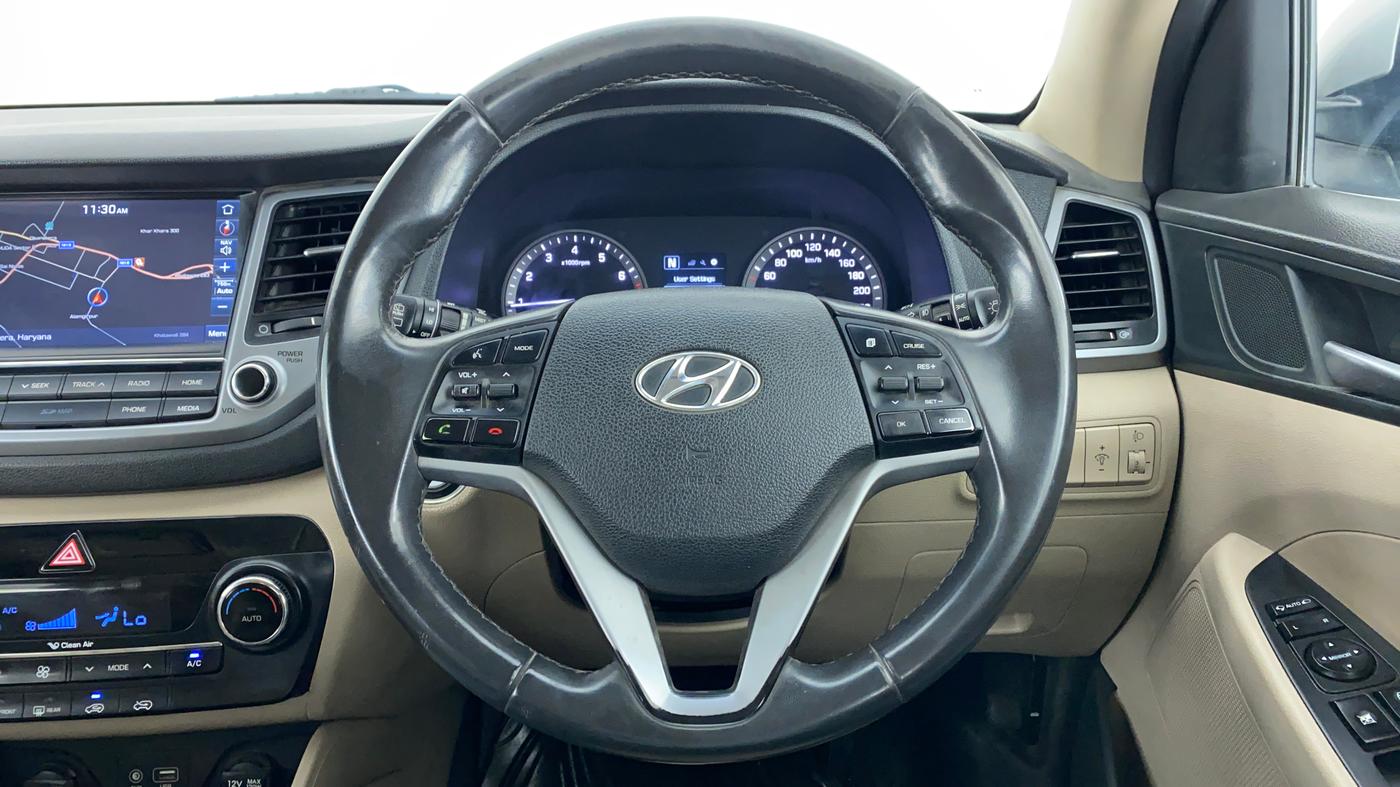 2016 Hyundai Tucson 2WD AT GL PETROL , Petrol, Automatic, 75,107 km, Steering Wheel Close Up