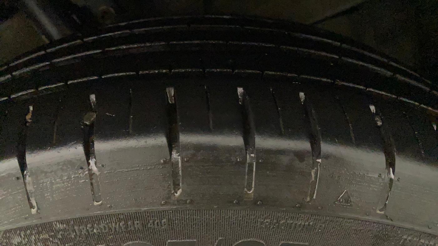 2023 Maruti Dzire ZXI Plus AMT, Petrol, Automatic, 12,653 km, Right Rear Tyre Tread