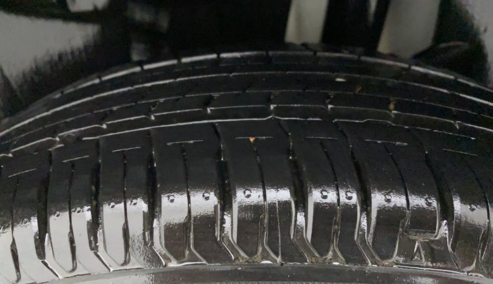 2021 Maruti Swift VXI, Petrol, Manual, 7,658 km, Left Rear Tyre Tread