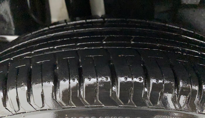 2021 Maruti Swift VXI, Petrol, Manual, 7,658 km, Right Rear Tyre Tread