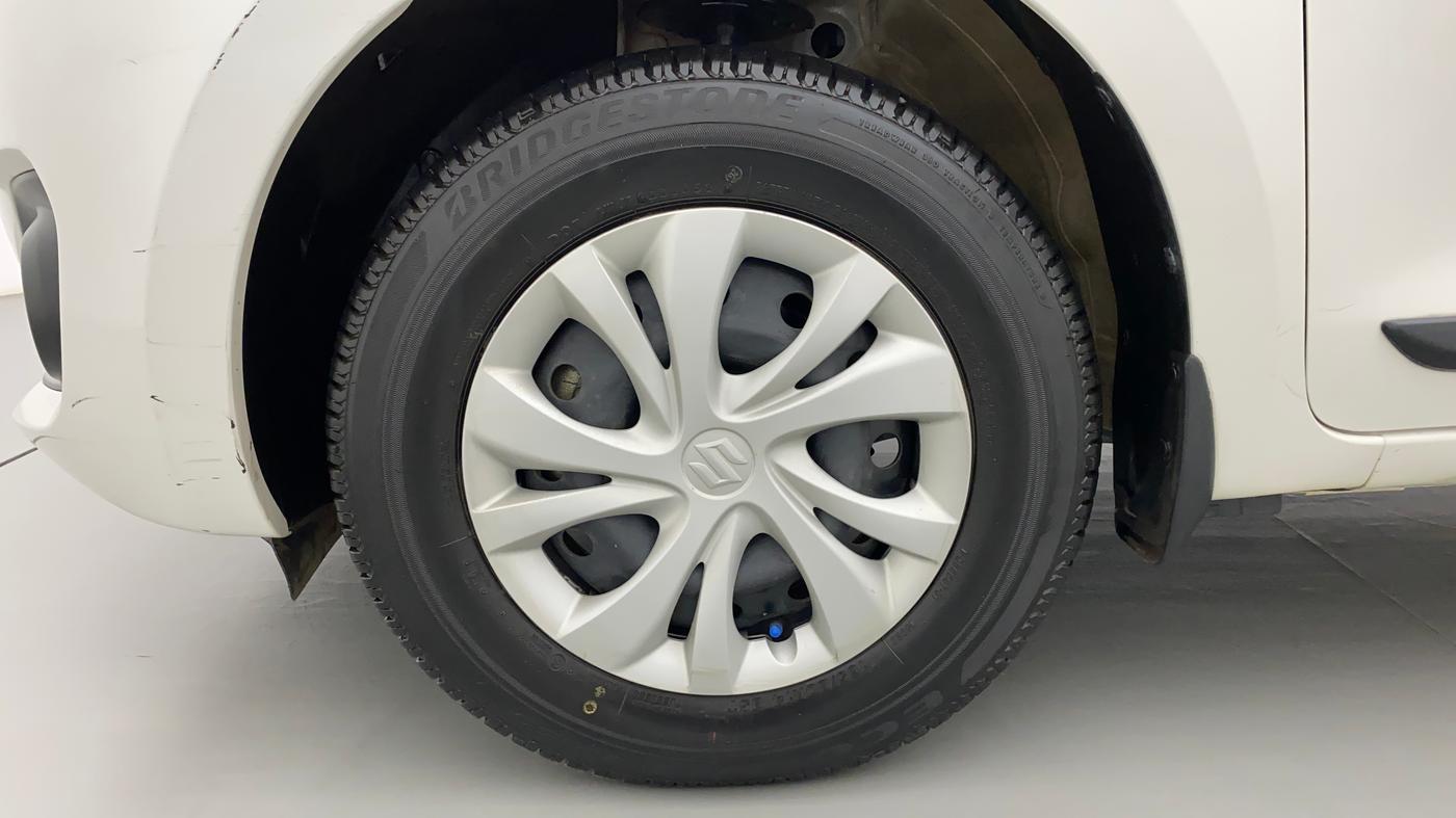 2021 Maruti Swift VXI, Petrol, Manual, 7,658 km, Left Front Wheel