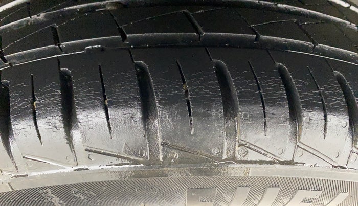 2020 Renault Kwid RXL 1.0, Petrol, Manual, 33,811 km, Left Rear Tyre Tread