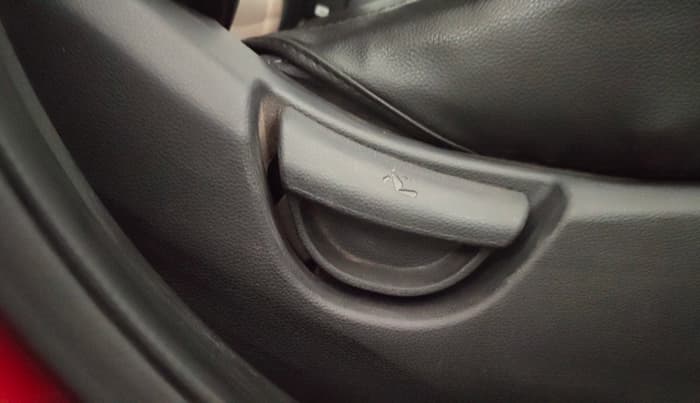 2018 Hyundai Grand i10 MAGNA 1.2 KAPPA VTVT, Petrol, Manual, 77,012 km, Driver Side Adjustment Panel