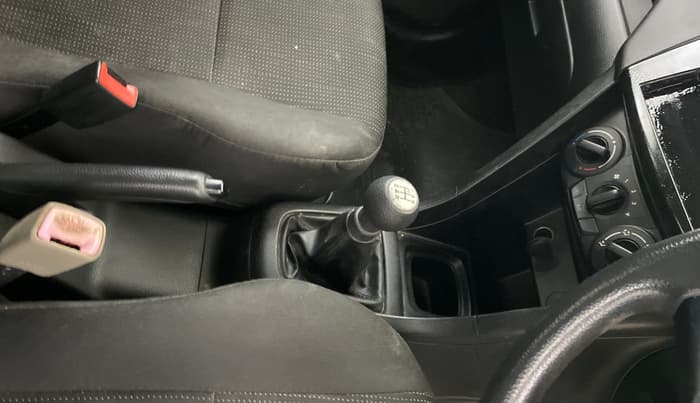 2013 Maruti Swift LXI, Petrol, Manual, 46,750 km, Gear Lever