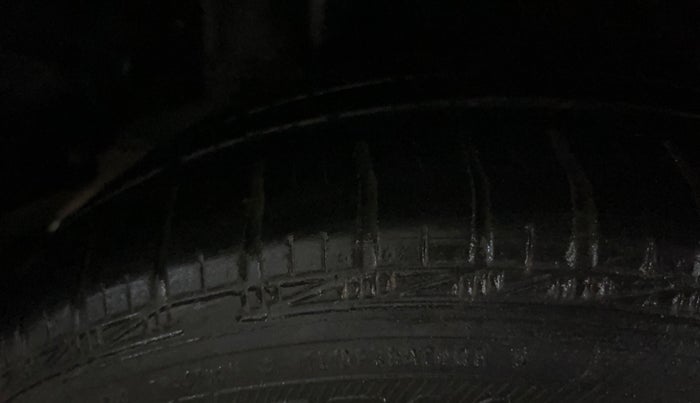 2015 Honda Amaze 1.2L I-VTEC SX, Petrol, Manual, 73,024 km, Right Rear Tyre Tread