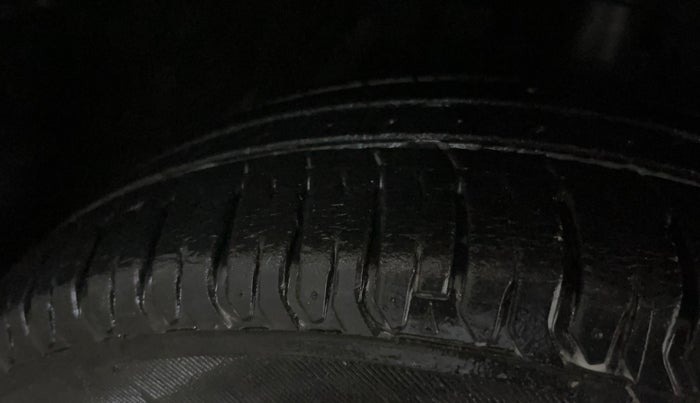 2015 Honda Amaze 1.2L I-VTEC SX, Petrol, Manual, 73,024 km, Right Front Tyre Tread