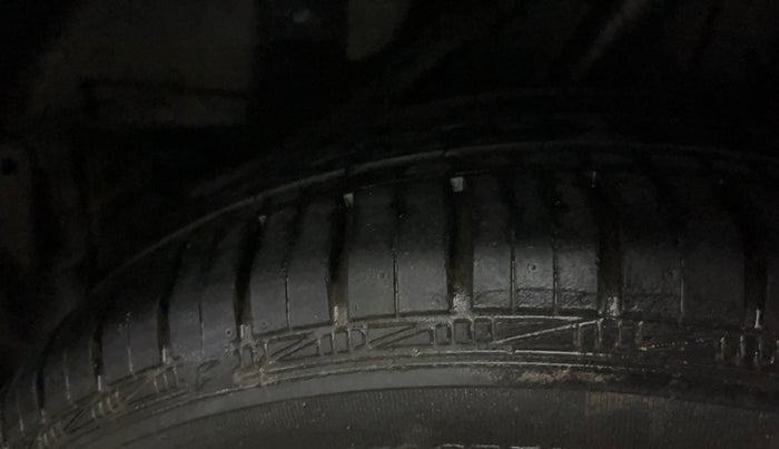 2015 Honda Amaze 1.2L I-VTEC SX, Petrol, Manual, 73,024 km, Left Rear Tyre Tread