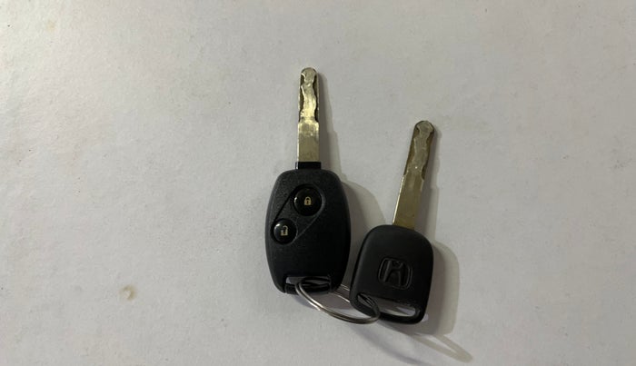 2015 Honda Amaze 1.2L I-VTEC SX, Petrol, Manual, 73,024 km, Key Close Up