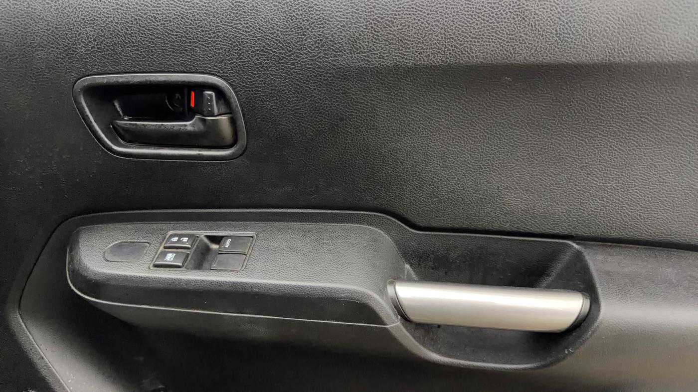 2022 Maruti IGNIS SIGMA 1.2, CNG, Manual, 37,942 km, Driver Side Door Panels Control