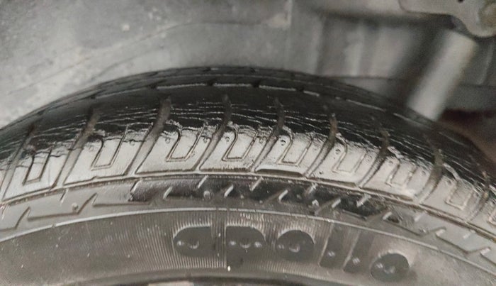 2014 Maruti Wagon R 1.0 VXI, Petrol, Manual, 34,072 km, Left Rear Tyre Tread