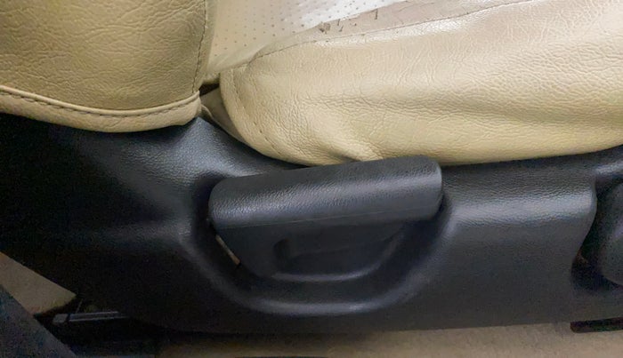 2016 Honda City 1.5L I-VTEC V MT, Petrol, Manual, 72,957 km, Driver Side Adjustment Panel