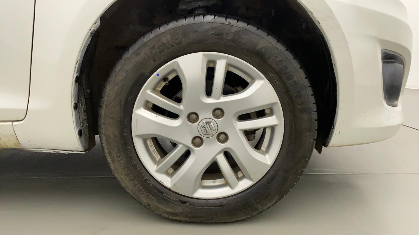 2014 Maruti Swift Dzire ZXI, Petrol, Manual, 51,579 km, Right Front Wheel