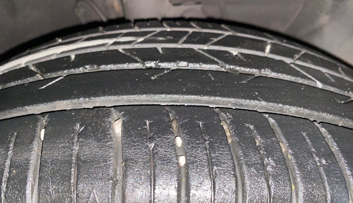 2018 Hyundai i20 Active 1.2 SX, Petrol, Manual, 64,318 km, Right Front Tyre Tread