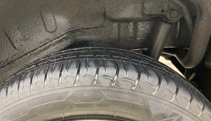2015 Maruti Wagon R 1.0 VXI, Petrol, Manual, 1,38,353 km, Left Rear Tyre Tread