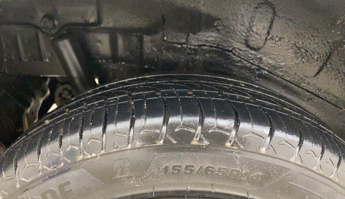 2015 Maruti Wagon R 1.0 VXI, Petrol, Manual, 1,38,353 km, Right Rear Tyre Tread