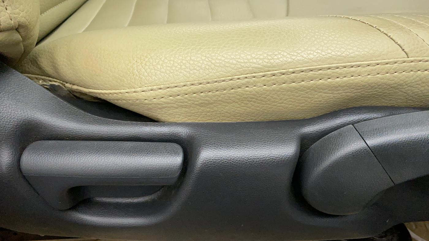 2014 Honda City 1.5L I-VTEC SV CVT, Petrol, Automatic, 72,851 km, Driver Side Adjustment Panel